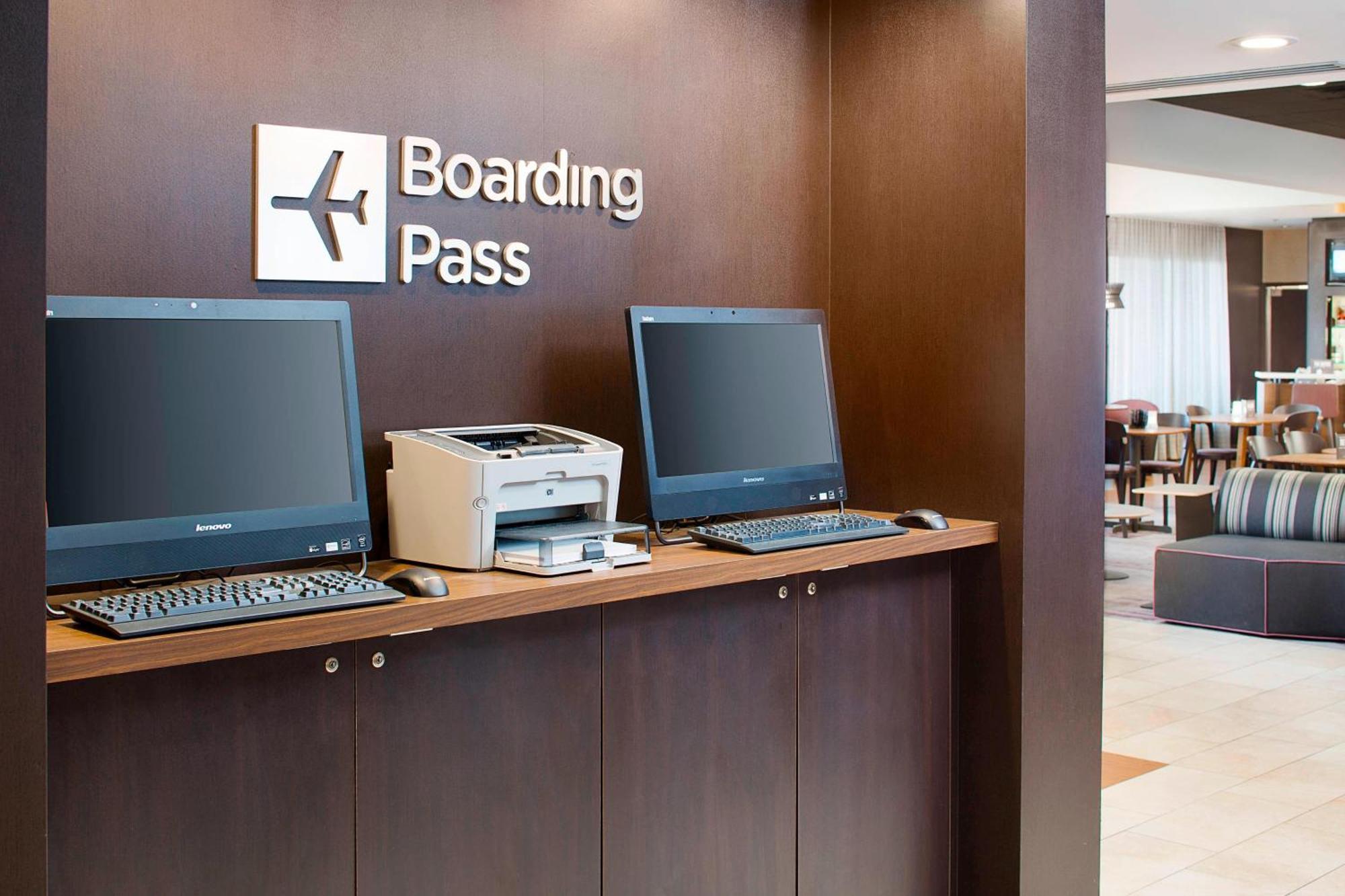 Courtyard By Marriott Birmingham Homewood Buitenkant foto