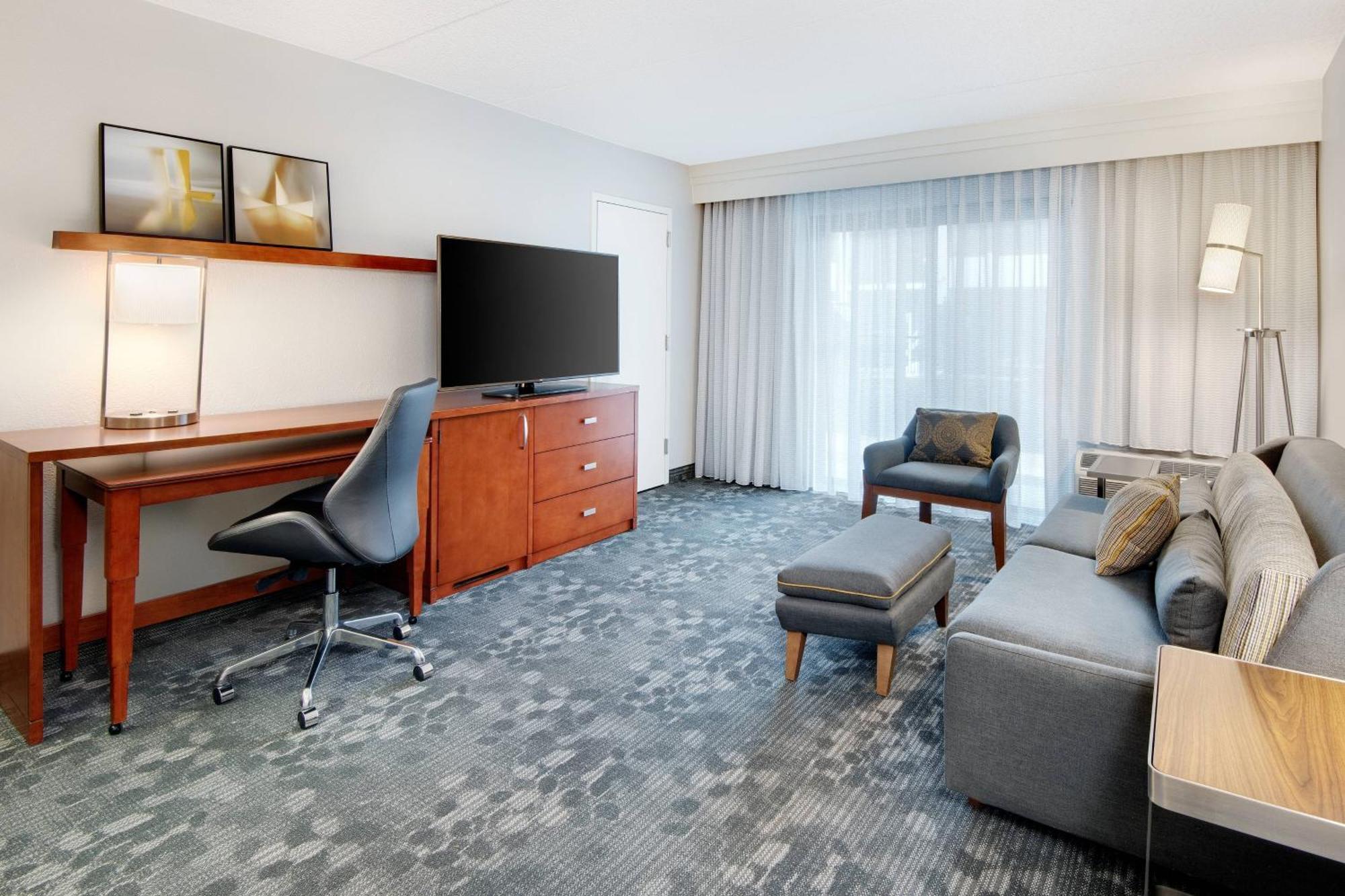 Courtyard By Marriott Birmingham Homewood Buitenkant foto